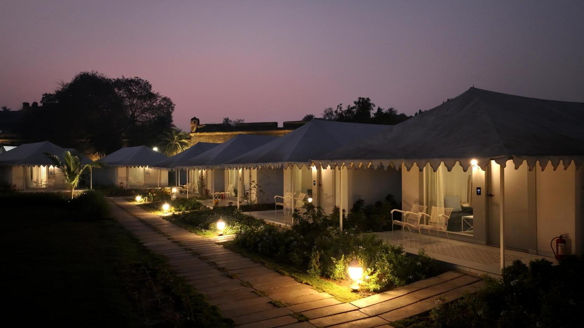 The Fern Seaside Luxurious Tent Resort Daman Extérieur photo